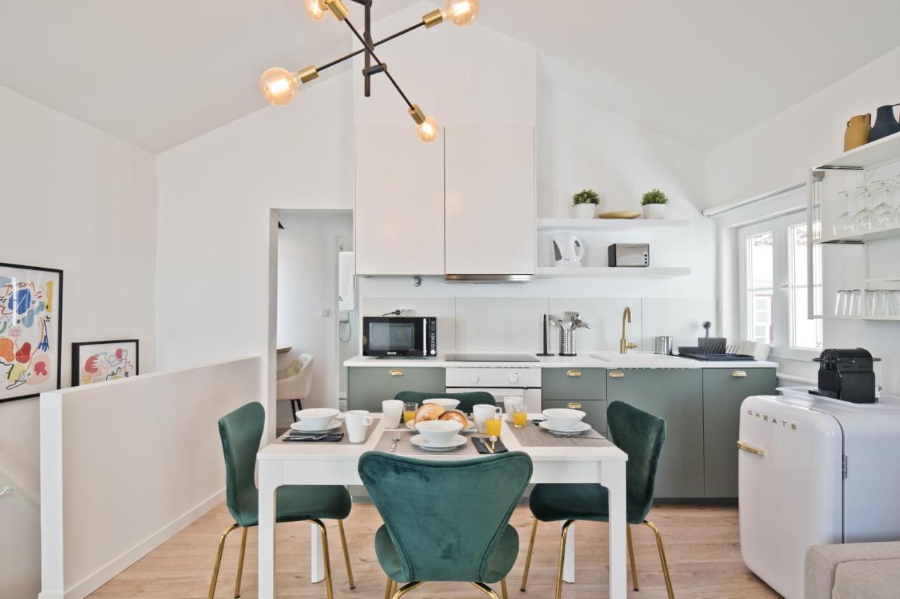 Bmyguest - Alfama 2 Apartment Lisbon Bagian luar foto